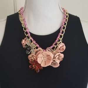 Flowers necklace